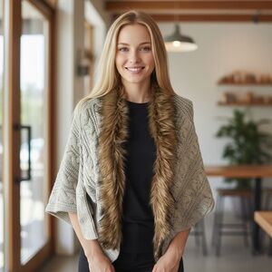 Faux Fur Trim Cable Knit Poncho - Gray